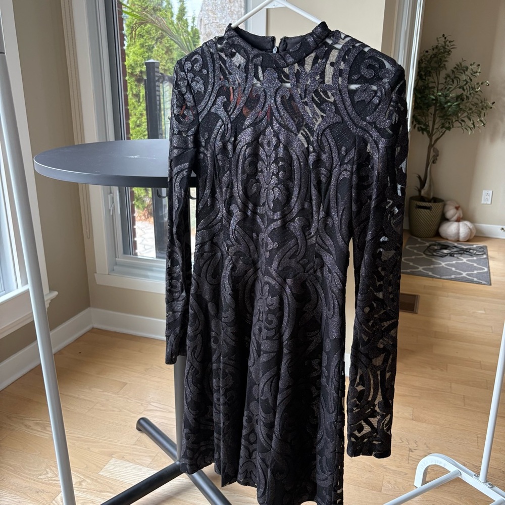 Guess Black Patterned Long Sleeve Dress